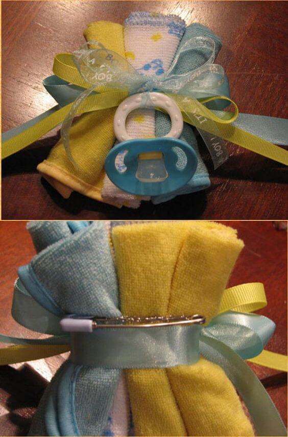 Bild von Baby Shower Waschlappen Corsage