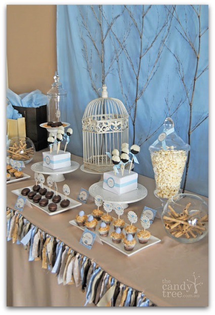 Cute Bird Themed Baby Shower! Adorable fabric scrap table liner!