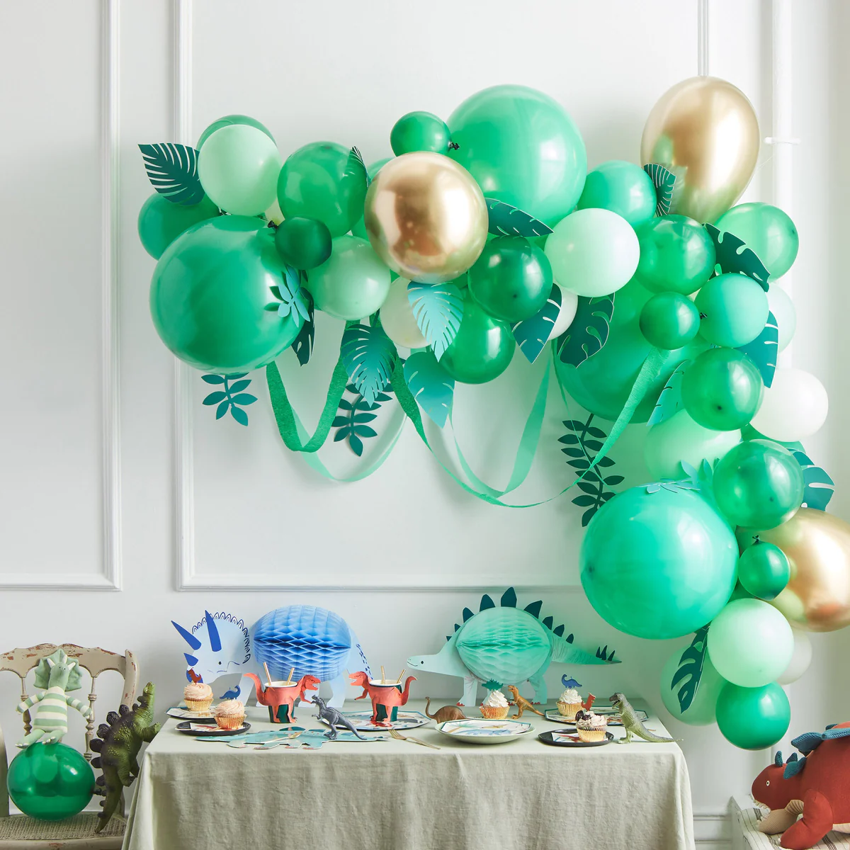 jungle baby shower balloon arch