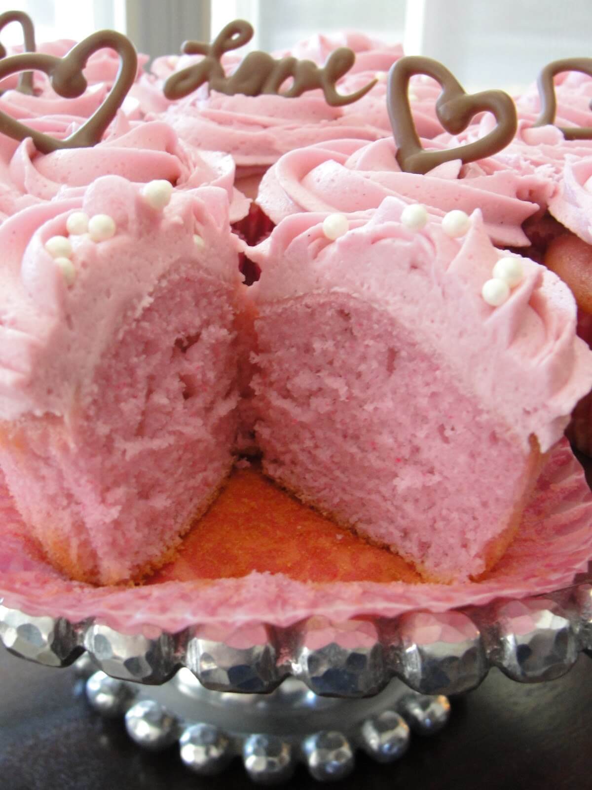 image of Pink Champagne Baby Shower Cupcakes
