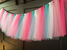 EASY, DIY TULLE BANNER GARLAND EASY, DIY TULLE BANNER GARLAND